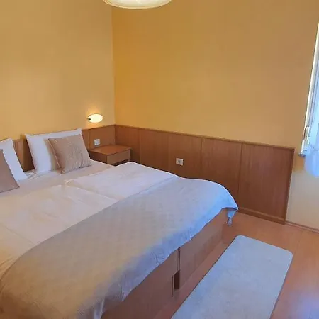 Pensjonat Garni Stanger Lovran