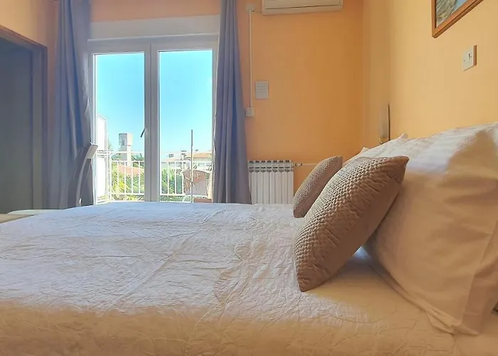 Garni Stanger 3* Laurana