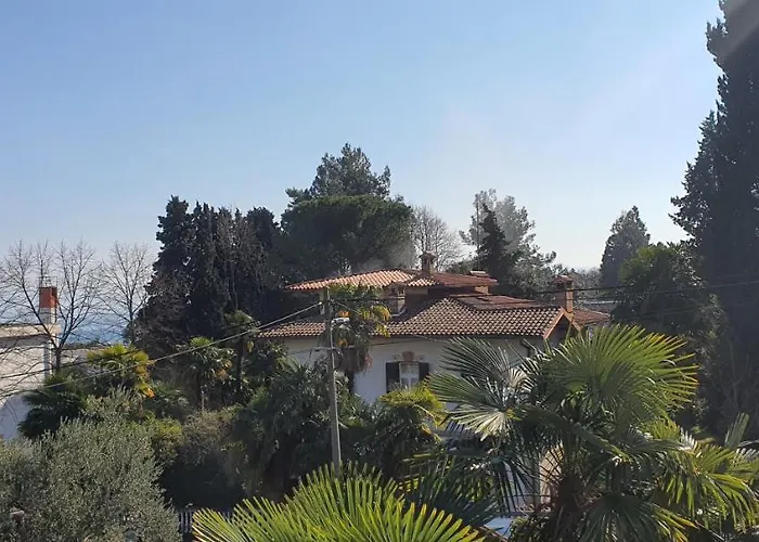 Garni Stanger 3* Laurana