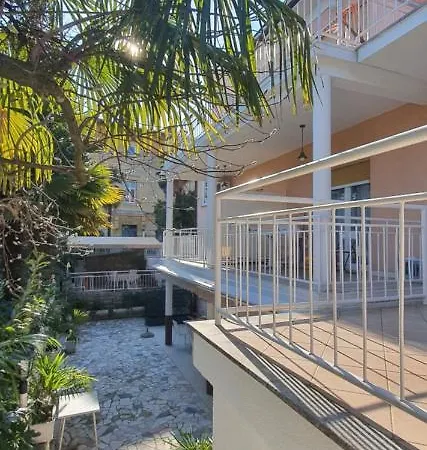 Garni Stanger Pensjonat 3*